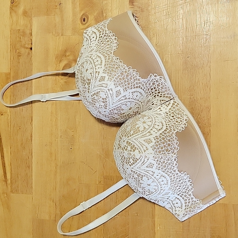 VS Super Push Up Bra  White Lace/Nude 34B